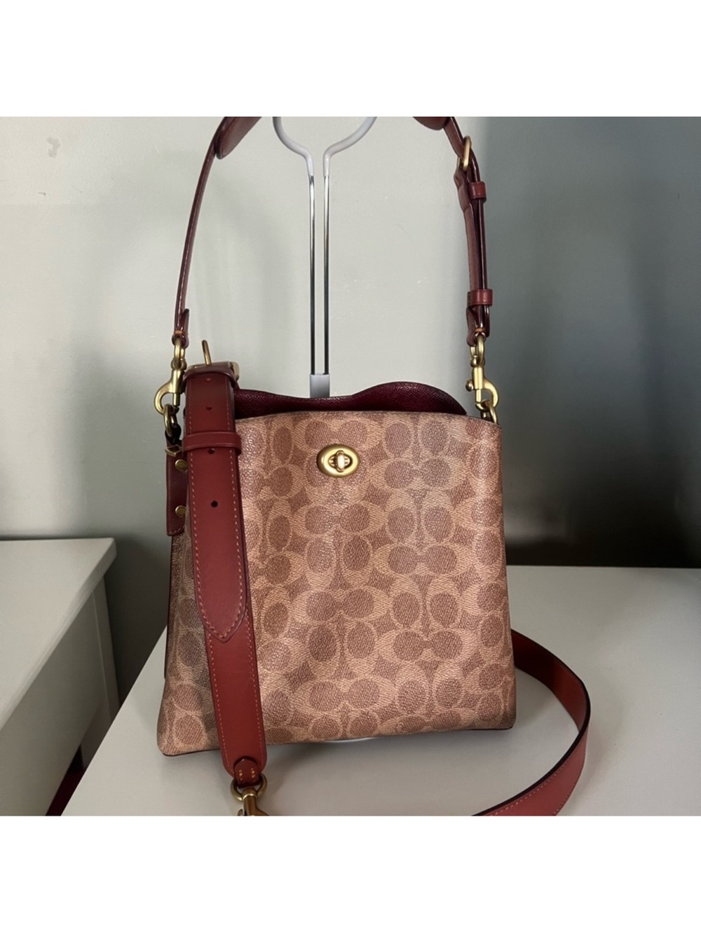 Coach Signature Canvas Shoulder Bag in Brown and Rust - Picture 4 of 10